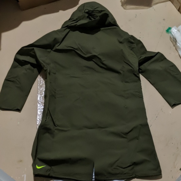 NikeLab ACG GORE-TEX® Parka - Picture 2 of 5